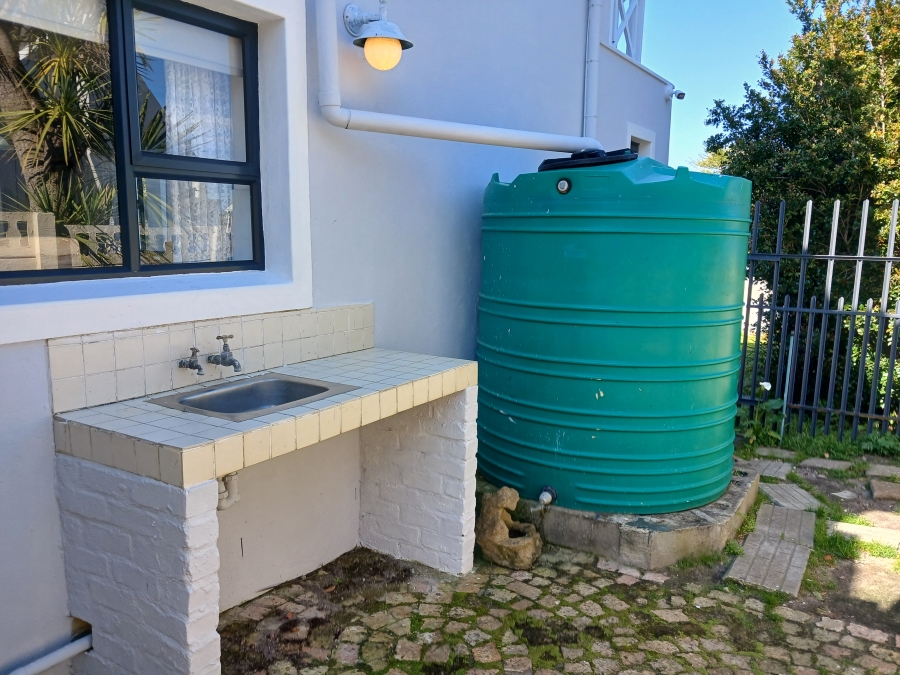 3 Bedroom Property for Sale in Heuningkloof Western Cape